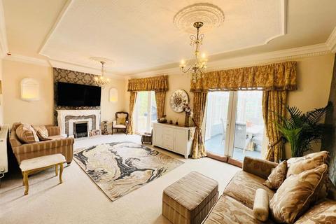 4 bedroom detached house for sale, 1 Brynhyfryd Terrace, Seven Sisters, Neath, Neath Port Talbot.