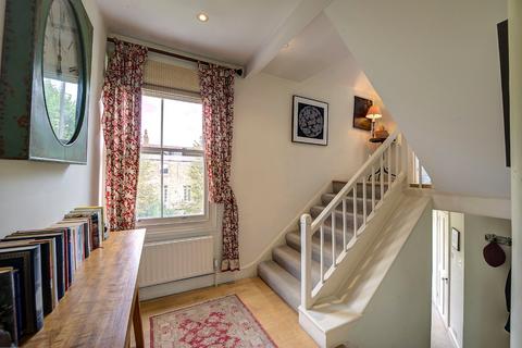 undefined, Cambridge Gardens, North Kensington, London