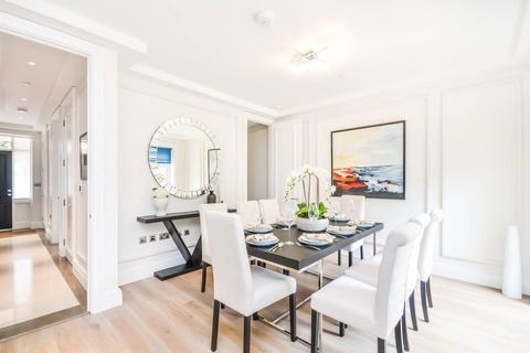 5 bedroom terraced house to rent, Sulivan Road, Hurlingham, London, SW6