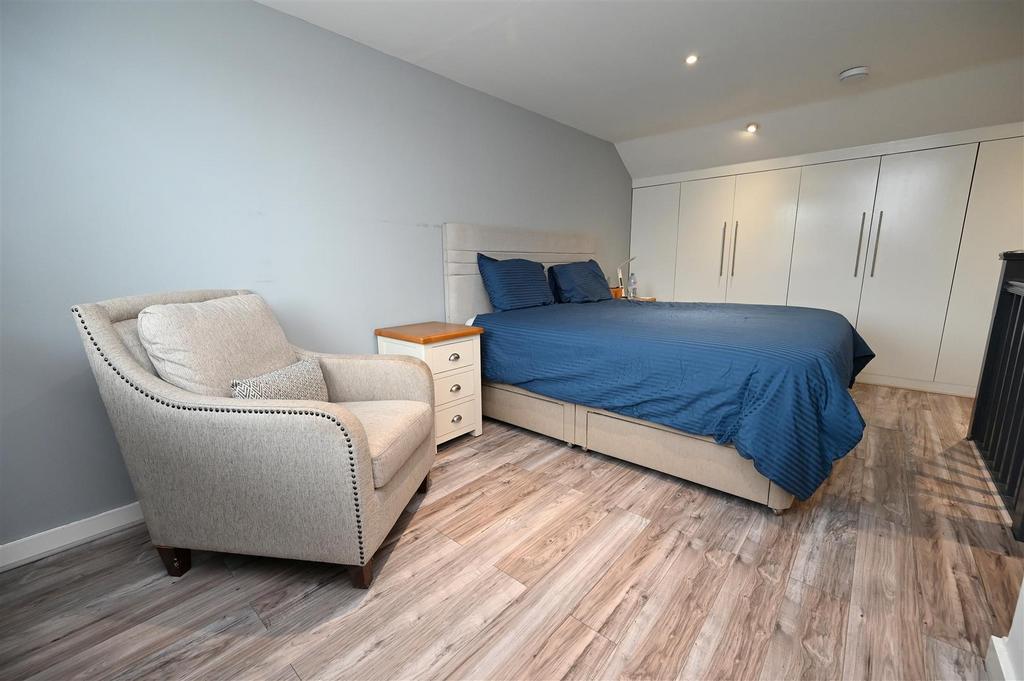 Bedroom1.JPG