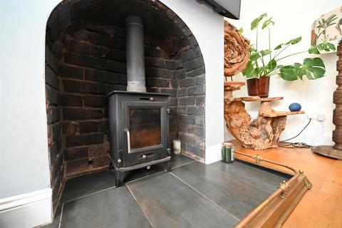 3 bedroom end of terrace house for sale, Wood Lane, Birmingham B17