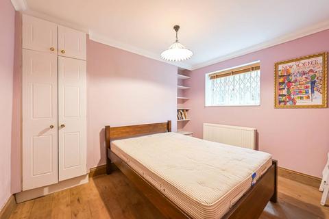 Hackney Road, Bethnal Green, London, E2