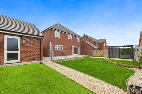4 bedroom detached house for sale, Juniper Close , Calne SN11