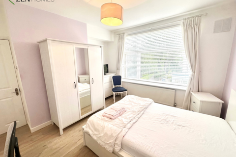 House share to rent, London N17