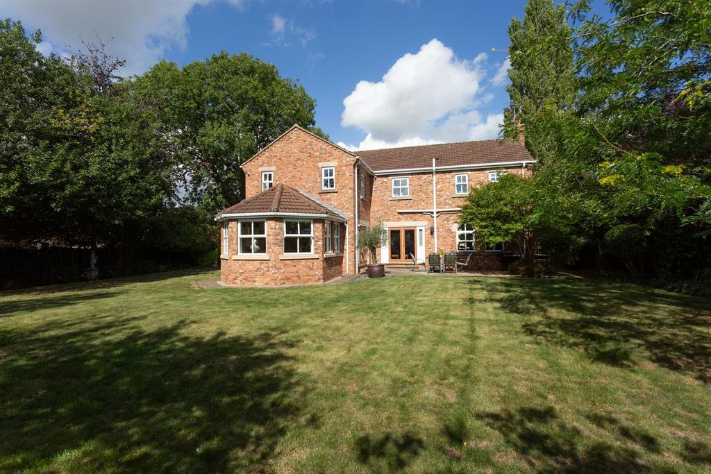 Rear Elevation & Garden