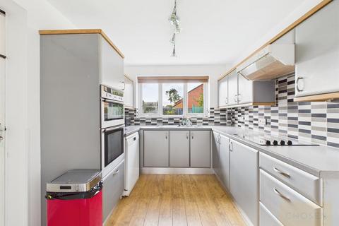 4 bedroom detached house for sale, Armada Close, Gloucester