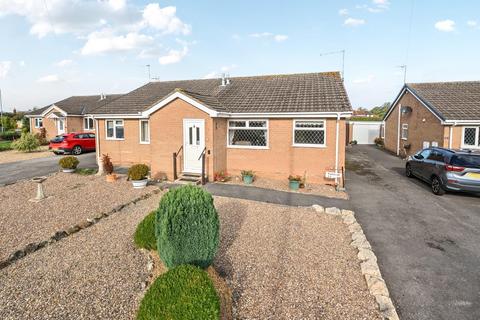 2 bedroom semi-detached bungalow for sale, Hillcrest Court, Tadcaster