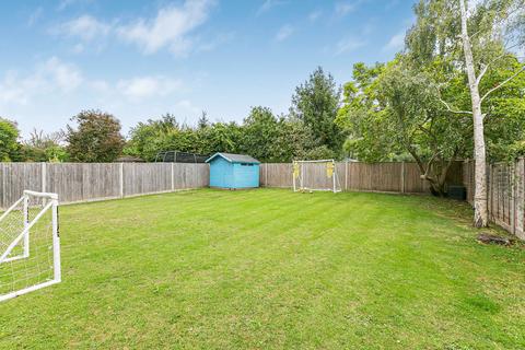 10 Durleston Park Drive, Bookham, Leatherhead, KT23 4AJ