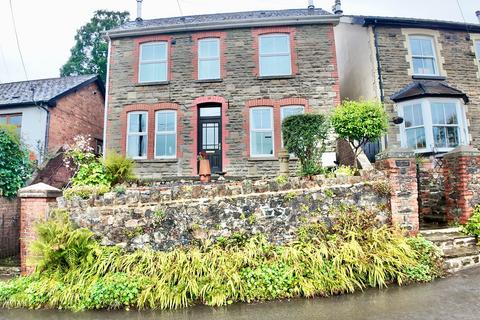 Manor Way, Abersychan, NP4