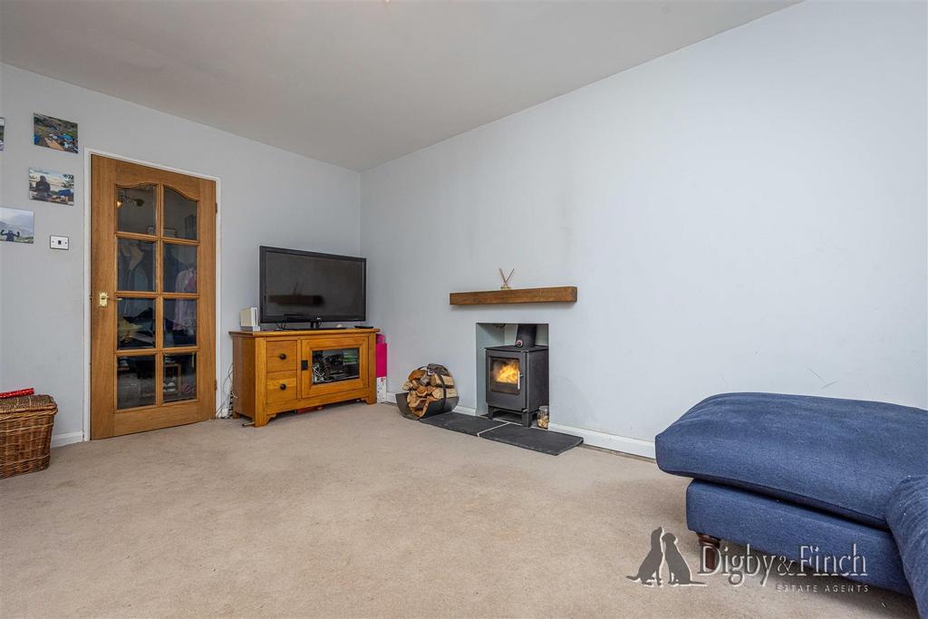 8 Yonge Close, Radcliffe, NG12 2 EE-11watermarked.j