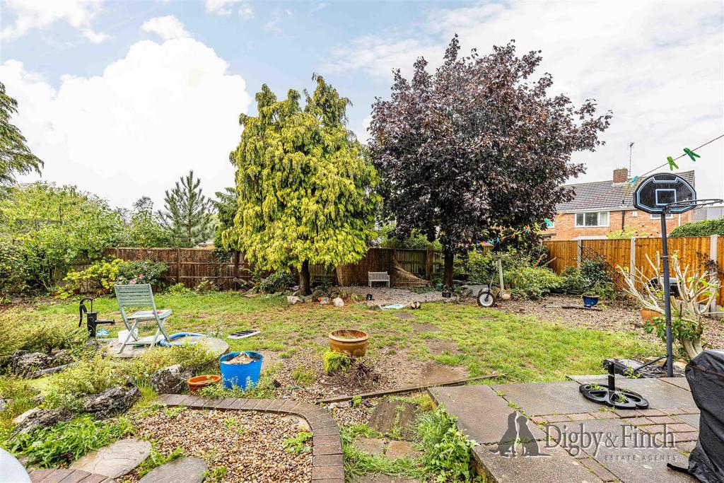 8 Yonge Close, Radcliffe, NG12 2 EE-8watermarked.jp