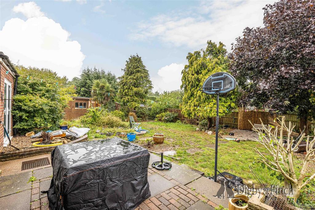 8 Yonge Close, Radcliffe, NG12 2 EE-7watermarked.jp