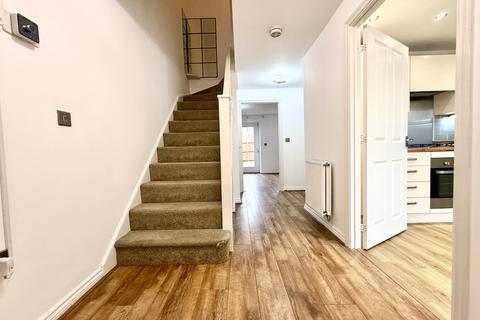 2 bedroom semi-detached house to rent, Oxbridge Road, Preston PR4