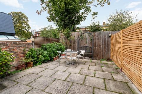 undefined, Waldeck Road, Chiswick W4