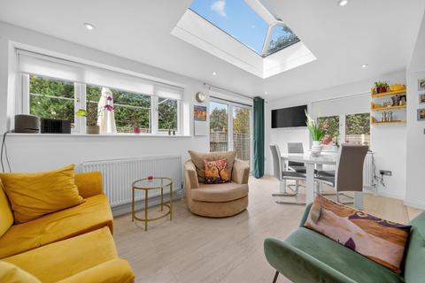 5 bedroom semi-detached house for sale, Gledhow Grange View, Leeds LS8