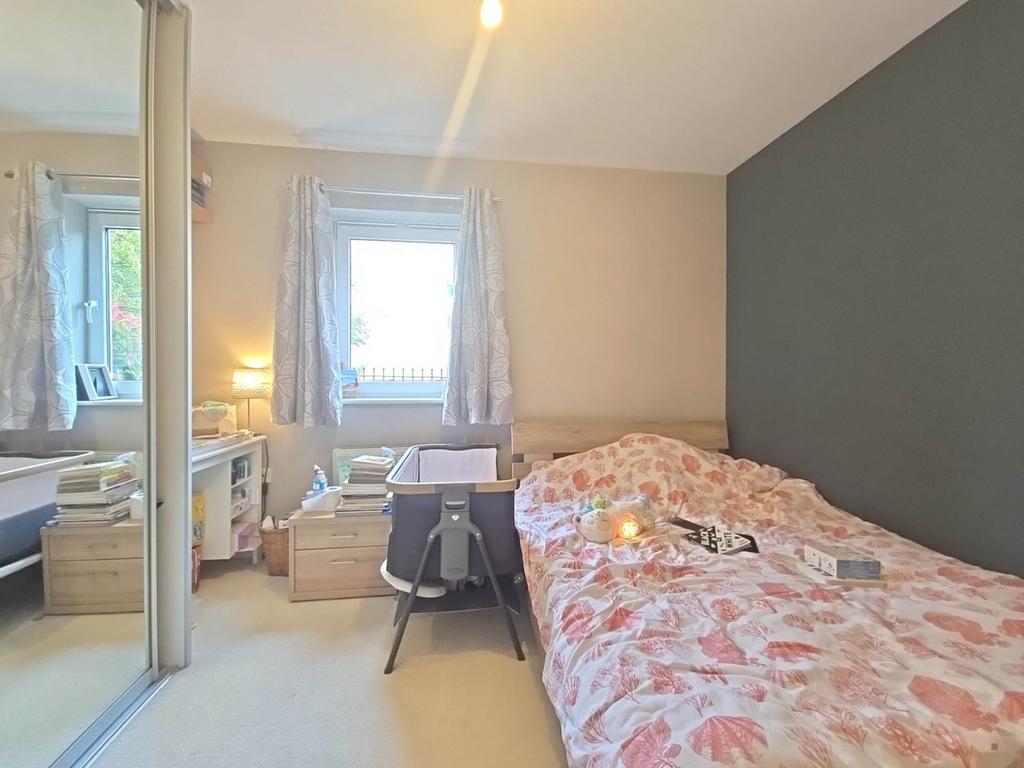 Apartment in Reading - More
