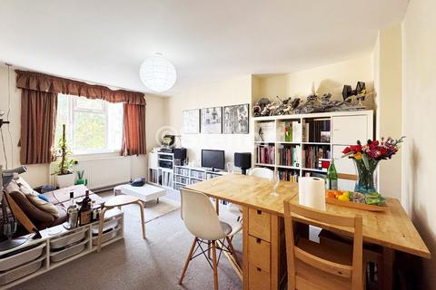 1 bedroom flat to rent, Kingsdown Road, London, N19