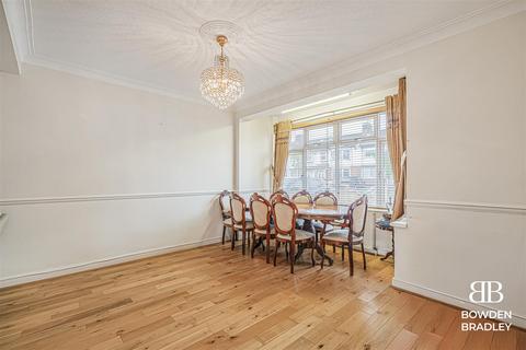 undefined, Beehive Lane, Redbridge