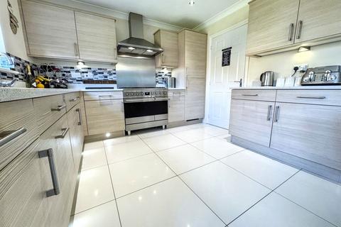 5 bedroom detached house for sale, Cresta View, Houghton Le Spring, Tyne and Wear, DH5 8BY