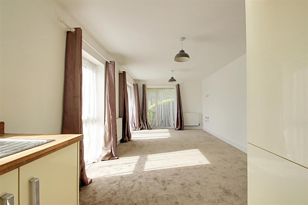 Living Dining Room 2.jpg
