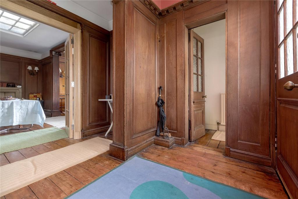Vestibule/Hall