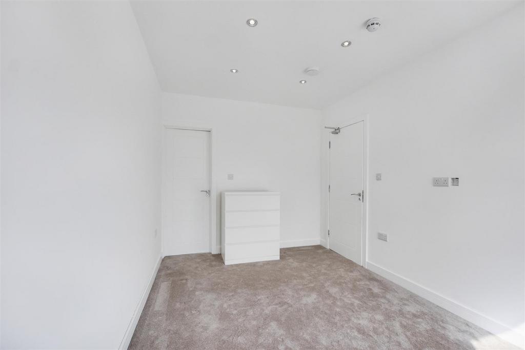 Bedroom/Office