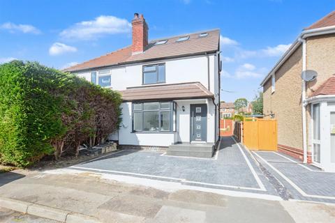 4 bedroom semi-detached house for sale - Marton Road, Chilwell