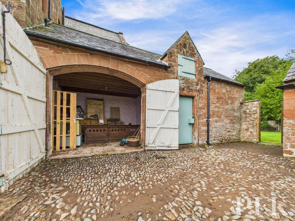 Coach House