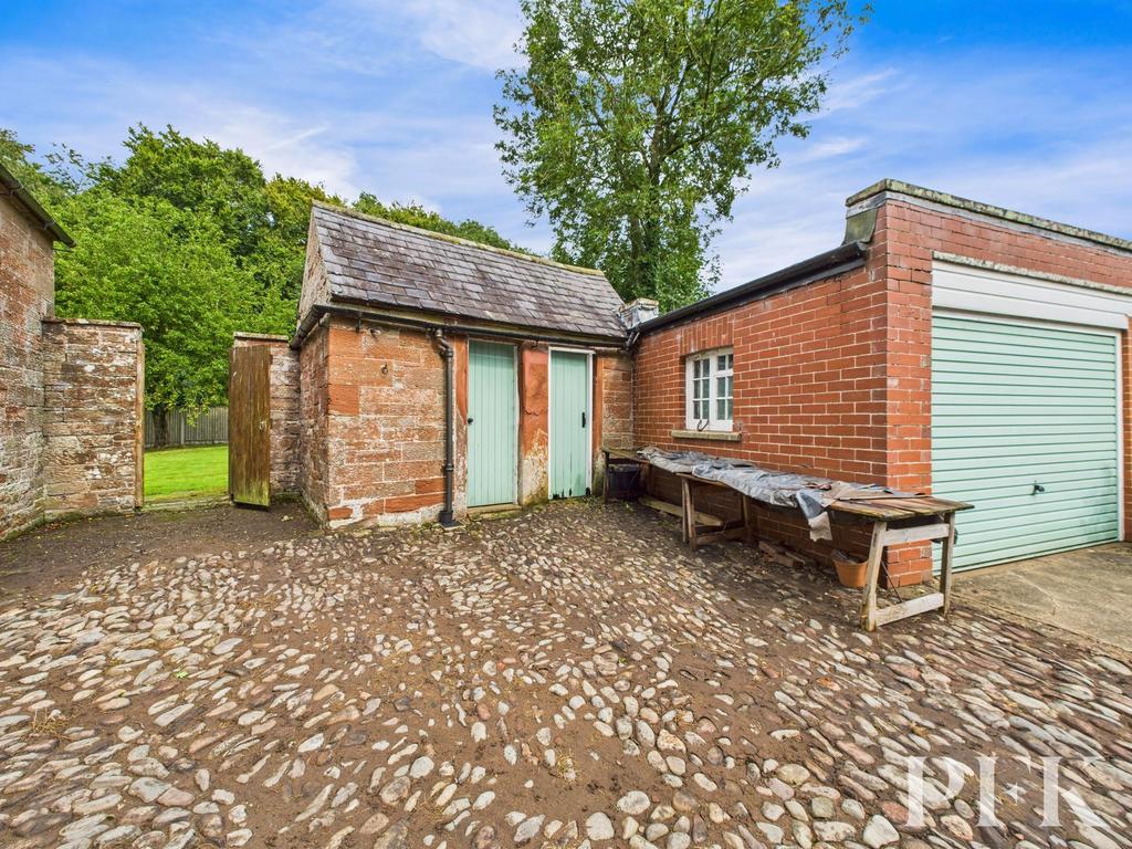 Garage &amp; Outhouses