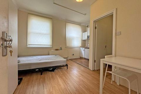 undefined, Acacia Road, London, E11