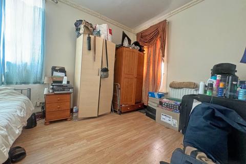 undefined, Acacia Road, London, E11