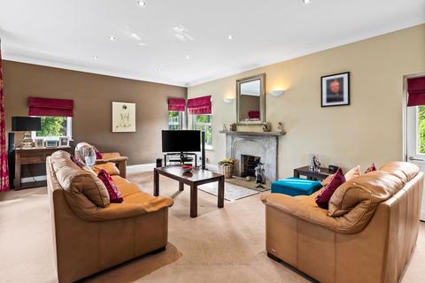 5 bedroom detached house for sale, Tandridge Lane, Oxted RH8