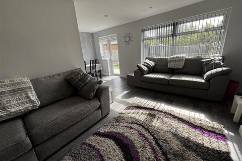 3 bedroom semi-detached house for sale, Clovelly Road, Glenfield, Leicester