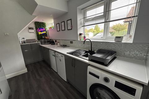 3 bedroom semi-detached house for sale, Clovelly Road, Glenfield, Leicester