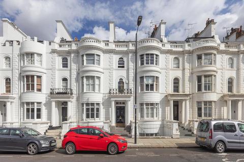 Gloucester Terrace, London, W2