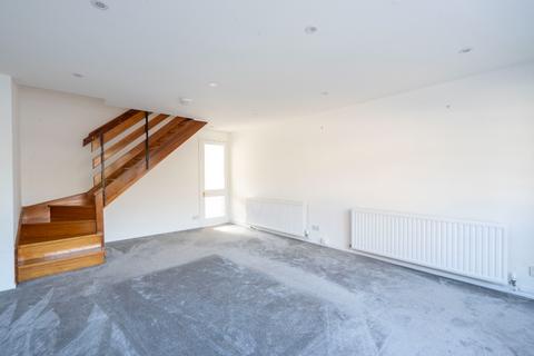 2 bedroom semi-detached house to rent, Prospecthill Road, Falkirk, FK1