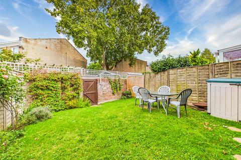 3 bedroom end of terrace house for sale, Russell Drive, Christchurch, Dorset, BH23