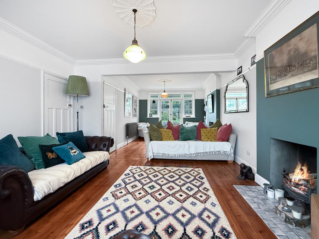 Living/Dining Room