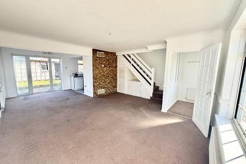 3 bedroom semi-detached house for sale, Hilton Road