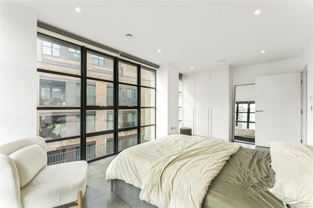 Apartment in London - More