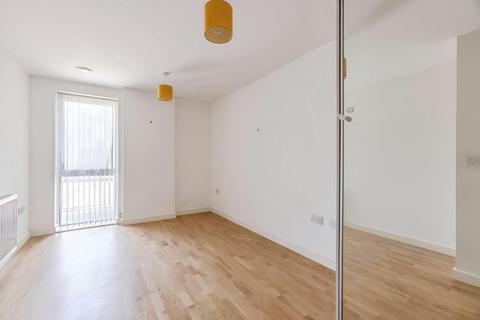1 bedroom apartment for sale, Windsor Road, Slough SL1