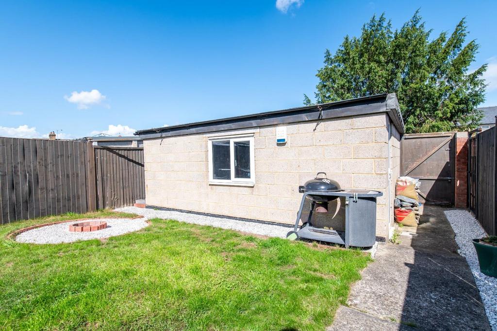 Detached Garage