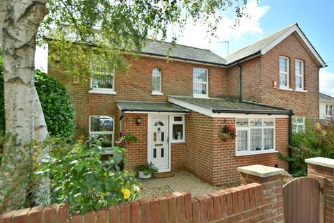 Wimborne Road West, Wimborne, BH21 2DY