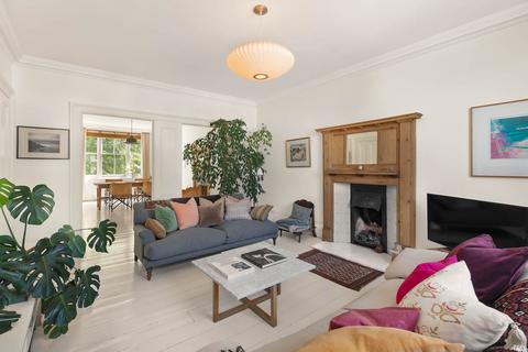 3 bedroom flat for sale, 25 Ladbroke Gardens, London W11