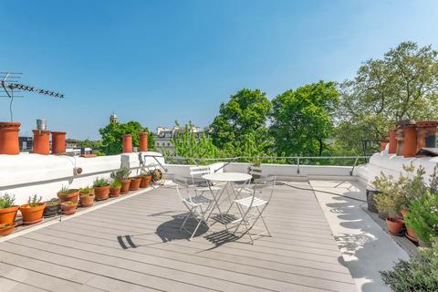 3 bedroom flat for sale, 25 Ladbroke Gardens, London W11