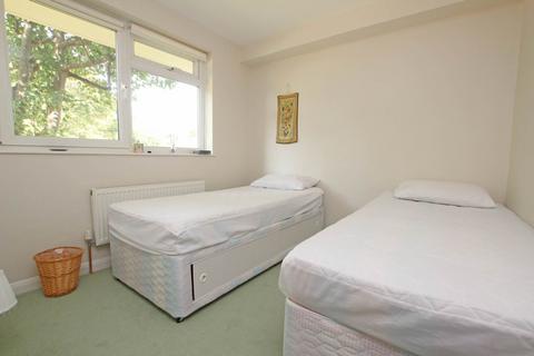 undefined, Meads Road, Eastbourne, BN20 7PX