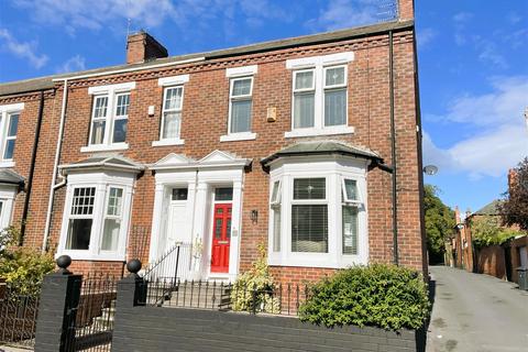 3 bedroom end of terrace house for sale, Blagdon Avenue, South Shields