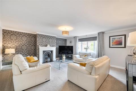5 bedroom detached house for sale, Post Hill View, Pudsey