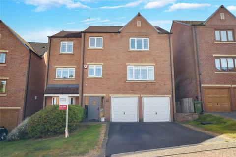 5 bedroom detached house for sale, Post Hill View, Pudsey