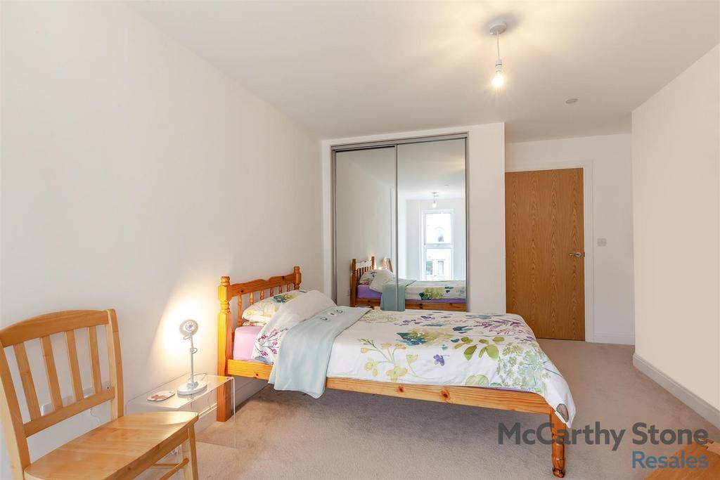 8664440-interior02.jpg